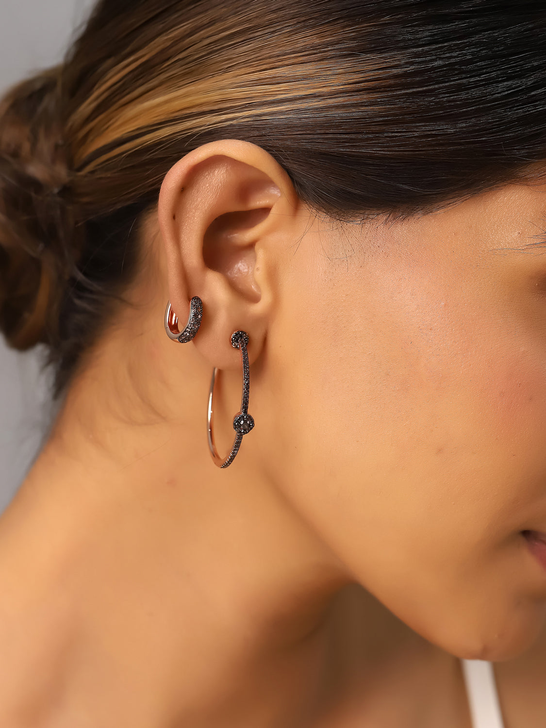 Pendientes arito chocolate baño rosa