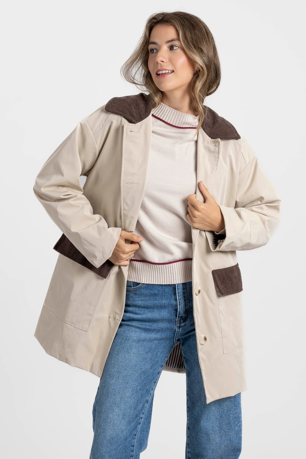 Chaqueta bicolor beige