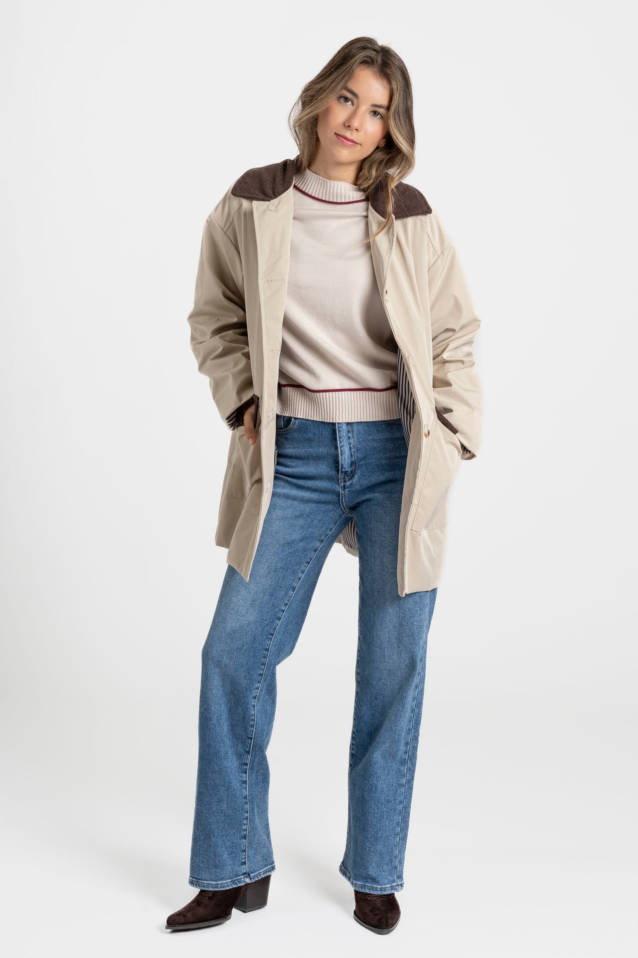 Chaqueta bicolor beige